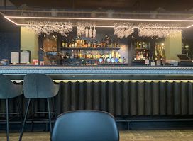 Aldamót Bar | Café