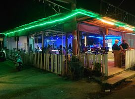 Golden Flowers Sports Bar