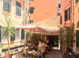 Arthaus Cafe Wine Bar