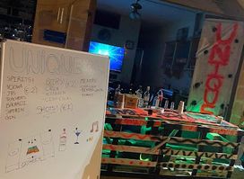 Unique Bar