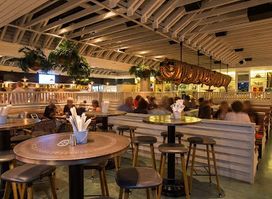 Riverbar & Kitchen