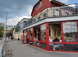 Göstases