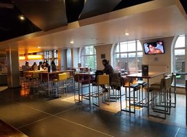 Joe's Bar