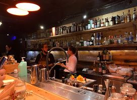 Bar 10 Four