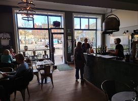 Torvets Café og Vinbar