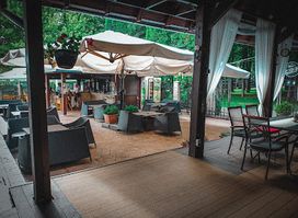 Restaurant Still