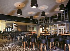 Social House