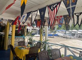 BAR-B'S RESTAURANT & BAR