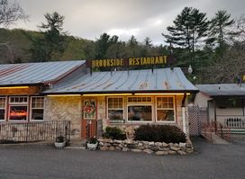 Brookside Restaurant & Cabins