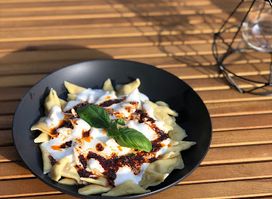 Nostlagie Pub-Food-Lounge