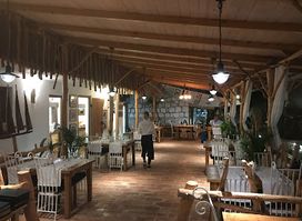Laganini Lounge bar & Fish house