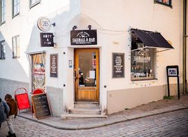 Familjen Jessens Saluhall & bar