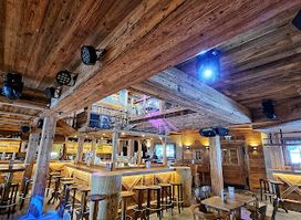 Moonlight Bar