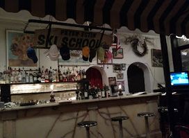 Chez Henri Restaurant & Bistro