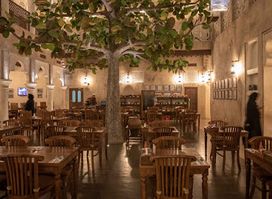 Al Fanar Restaurant & Cafe