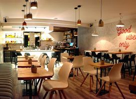 Hedon coffee & cocktails