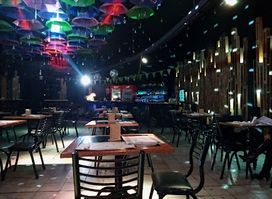 UMBRELLA BAR
