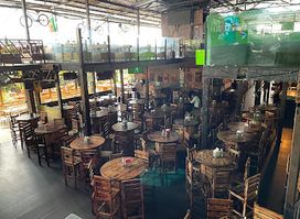 THE LOBBY