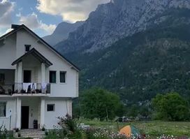 Bujtina Izet Selimaj (Restaurant)