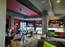 Bistro Sports Pub ARENA