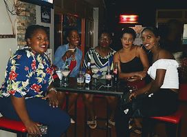 3 Monkeys Bar & Grill