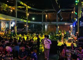 PK VangVieng Restaurant-ຮ້ານອາຫານ ພີເຄ ວັງວຽງ