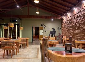Lobo Guara Bistro