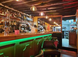 Alexandre BAR PUB Paris 05
