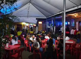 Restaurante Y Disco Bar A La Antigua