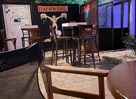 Rock 'n' Roll Cafe/Bar