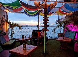 Sunset House Beach Bar