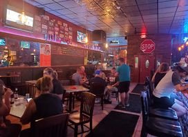 Bar 32