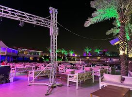 منتزة ومطعم والعاب الفلك البحري