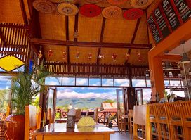 Minthamee Bar & Bistro