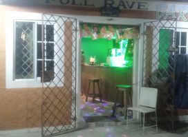 Ravas full rave bar&restaurant