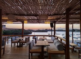 KOKOMO BEACH BAR & RESTAURANT