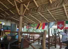 Los Kikis Beach Bar