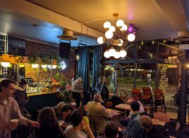 Skuggi Bar