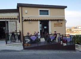 La casa del formaggio - Enoteca la Torre in cantina - punto vendita Casa del Formaggio e Caseificio Sociale Manciano