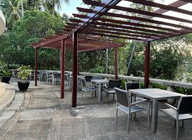 History Lounge & Bar