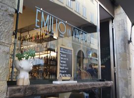 Emilio in Vineria