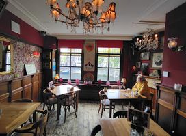 Café De Ooievaar