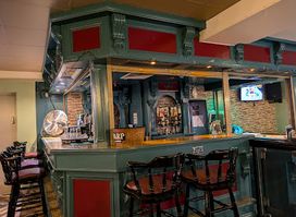 THE RAMBLING HOUSE BAR & RESTAURANT