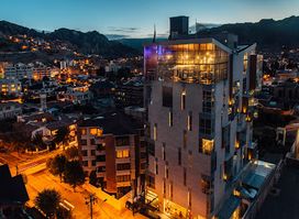 Atix Hotel