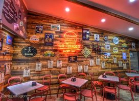 Terraza Rock & Burger