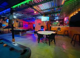 Billares Menvel and Bar