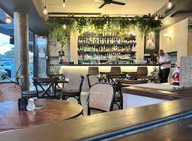 Ginn Jinn Licenced Cafe & Restaurant