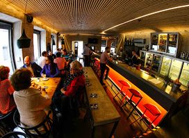 HOP DOC Gastropub