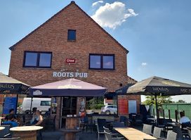 Roots Pub