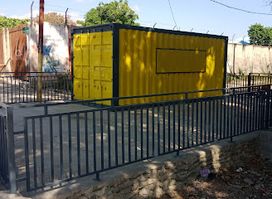 Container Bottle Shop & Coffee